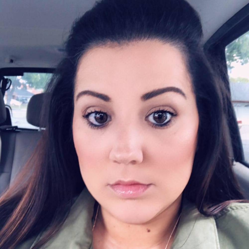 Meet your Posher, Jennifer